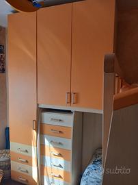 Cameretta angolare a soppalco 