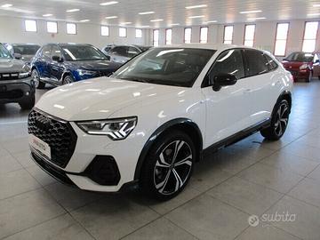Audi Q3 SPB 35 TDI S tronic Identity Black