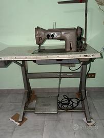Macchina da cucire industriale Necchi
