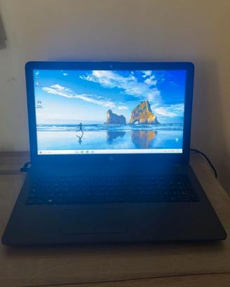 portatile quasi nuovo colore nero ram 8 GB