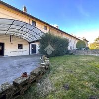 CASA SEMINDIPENDENTE A GIAVENO
