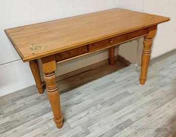 tavolo abete decorato