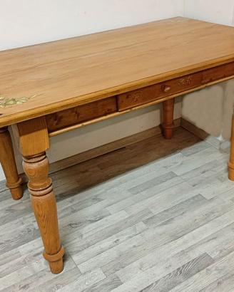 tavolo abete decorato