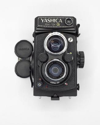 Fotocamera Yashica Mat 124-G ottica Yashinon 1:2.8