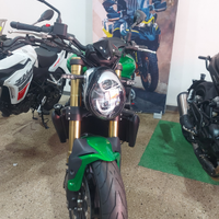 Benelli 752 S verde nuova km 0