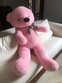 Orso peluche rosa