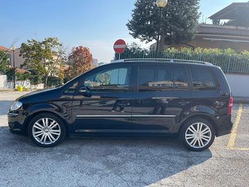 Volkswagen Touran 7 posti