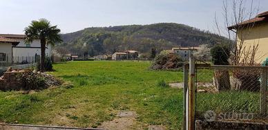 Terreno di 2805 m² a Cividale del Friuli