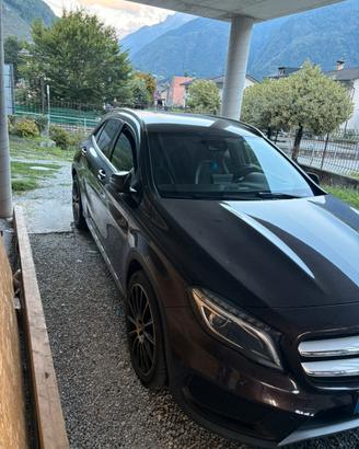 MERCEDES GLA 200d 4MATIC