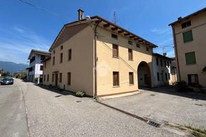 CASA DI CORTE A SCHIO