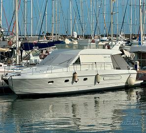 Ferretti 39 fly