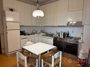 Cucina completa bianca acciaio Ferretti