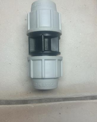 Raccordi plasson compressione manicotto 25x25