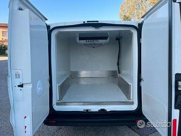 RENAULT TRAFIC isotermico più frigo furgone