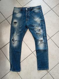 Jeans Strappati