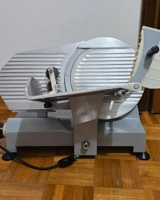 Affettatrice diametro disco 25cm