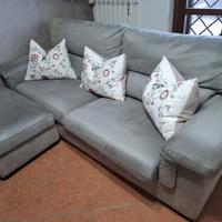 Divano 4 posti Poltrone Sofa (mod Arvigo) + pouf