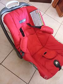 Ovetto o trasportino per bimbi .