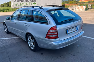 Mercedes-Benza C220 cdi 2003 avantgarde OM611
