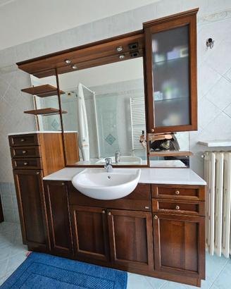 Mobile bagno marca Idea in legno scuro