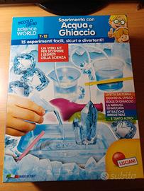 Gioco "sperimenta con acqua e ghiaccio"