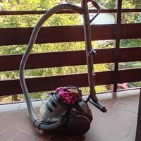 aspirapolvere Dyson allergy parquet