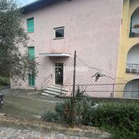 Monolocale con posto auto condominiale