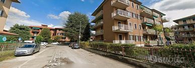 TRILOCALE con CANTINA e BOX AUTO