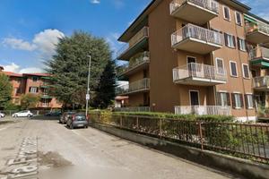 TRILOCALE con CANTINA e BOX AUTO