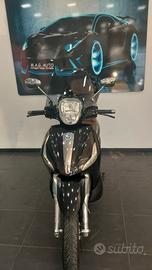 Piaggio Beverly 300 BASE