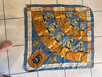 Foulard carré Hermes Paris Cliquets vintage seta b