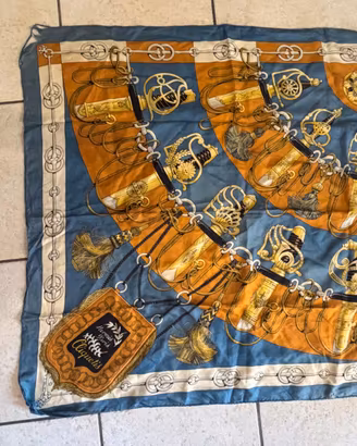 Foulard carré Hermes Paris Cliquets vintage seta b