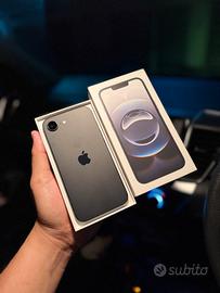 iPhone 16e black