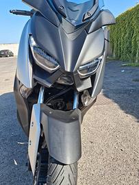 Xmax 300 2018  6000 km