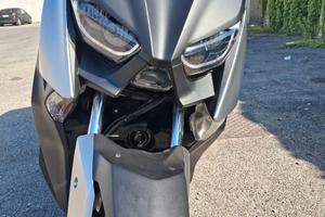Xmax 300 2018  6000 km