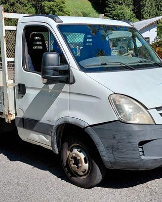 Iveco 35-12. 2300HPI