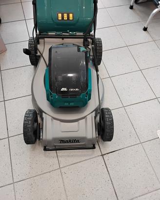 Tagliaerba Makita a batteria 