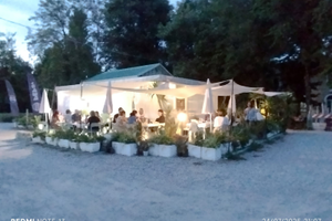 Chiosco piadina con licenza anche friggitoria