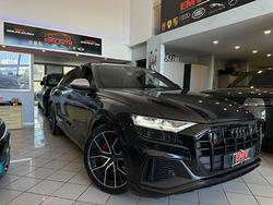 Audi SQ8 Audi SQ8 Elettrica diesel