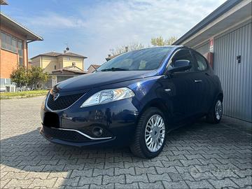 Lancia Ypsilon Ecochic