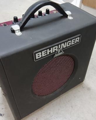 Amplificatore behringer compatto 15watt