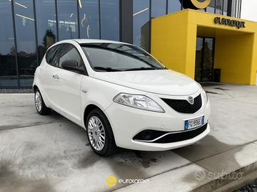 LANCIA Ypsilon 1.2 69 CV 5 porte Silver