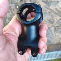 2 pipette,attacchi manubrio MTB, nuove