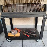 BARBECUE A LEGNA E CARBONE