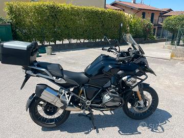 Bmw gs 1200 triple black