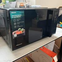 Microonde Hisense Nuovo (difetto estetico)