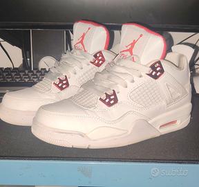 Air Jordan 4 Retro Metallic Red
