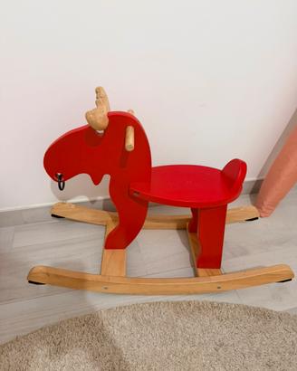 Alce a dondolo IKEA EKORRE in legno rosso