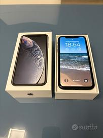 iPhone XR da 64 GB colore nero