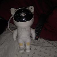 Astronauta proiettore di luci